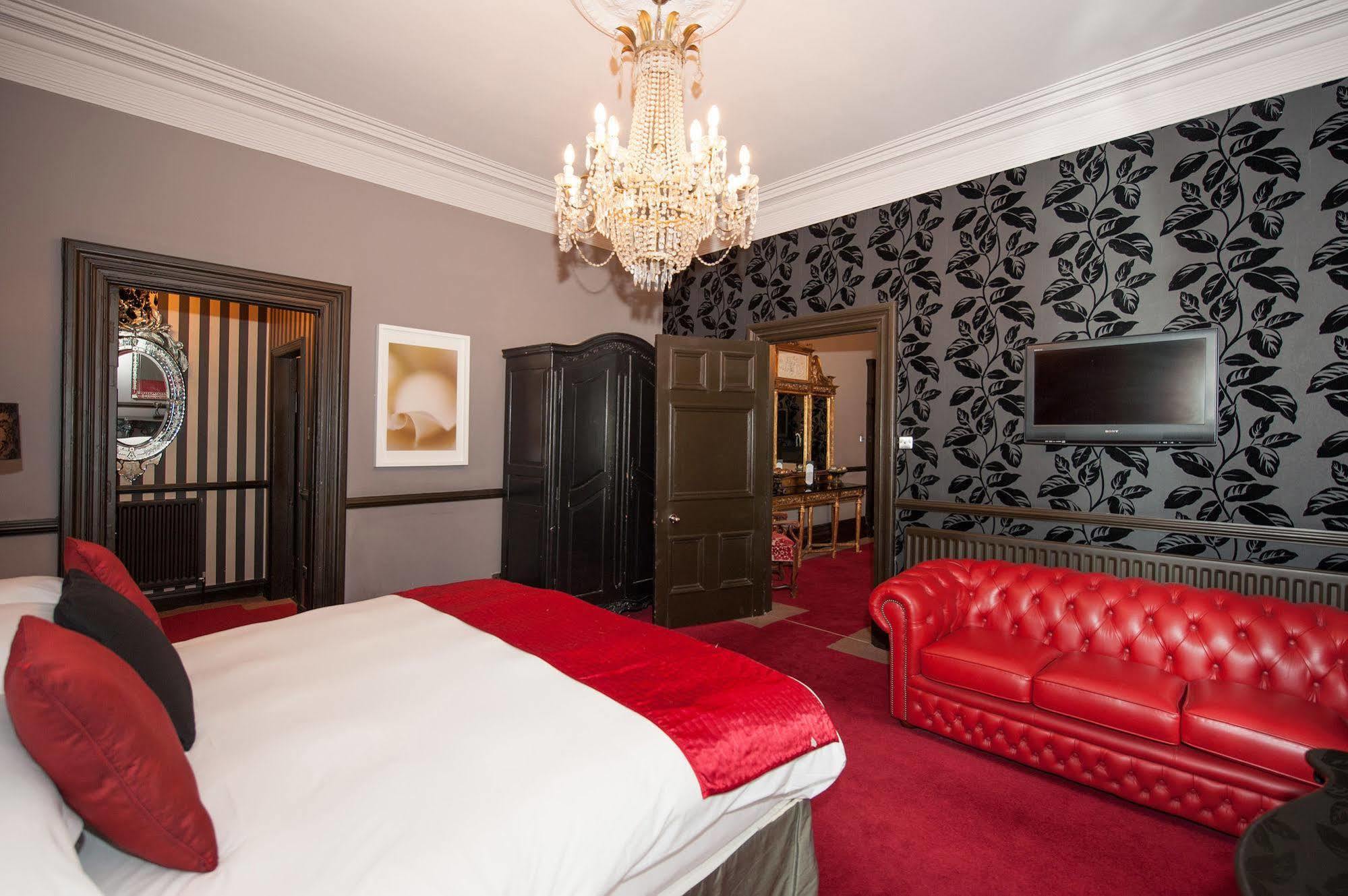 Balmoral Hotel هاروغايت المظهر الخارجي الصورة